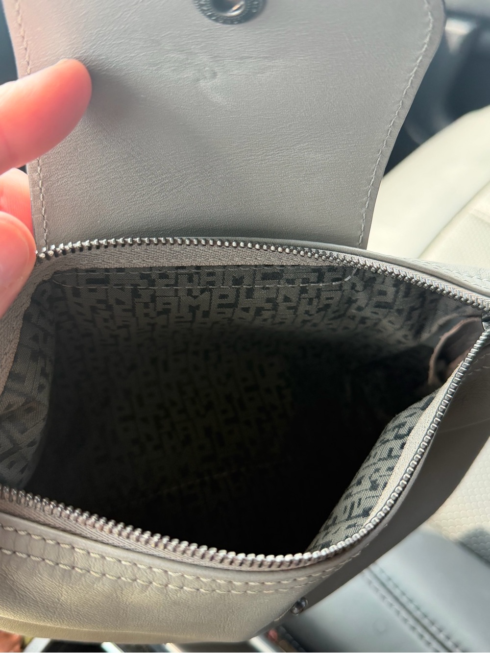 Longchamp Pouch - Picture 4 of 5
